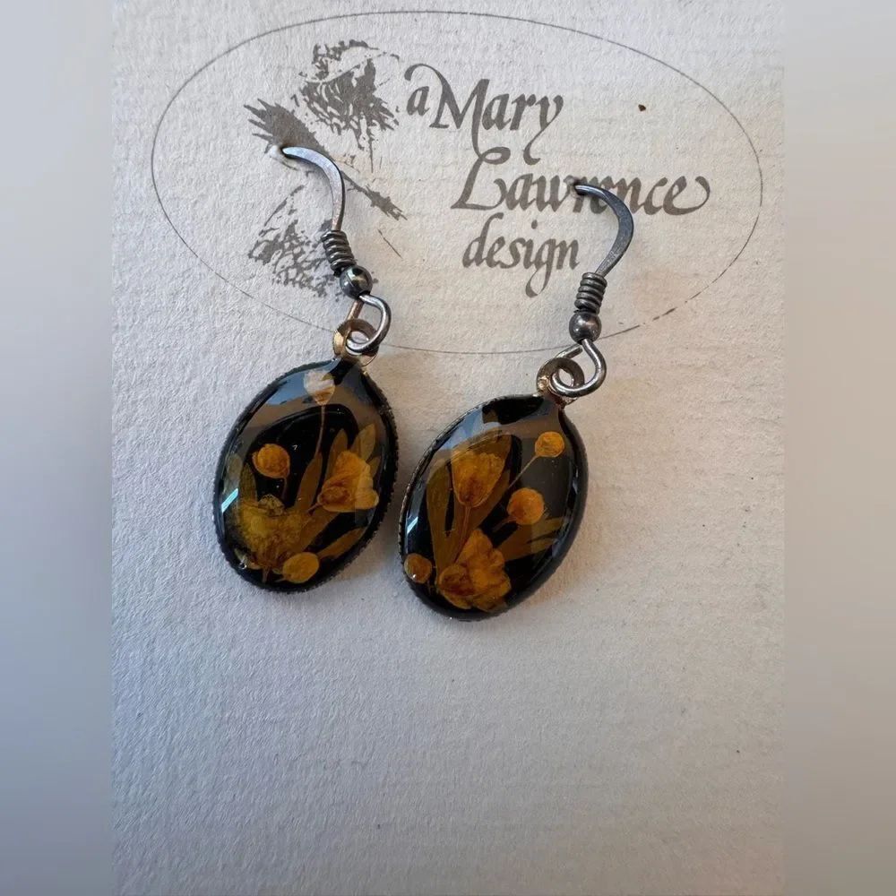 Dried English Country Flower Dangle Earrings Mary Lawrence Design Cottagecore